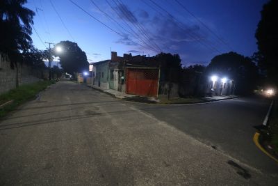 notícia: Prefeitura entrega mais de 1 km de vias pavimentadas no Curuçambá