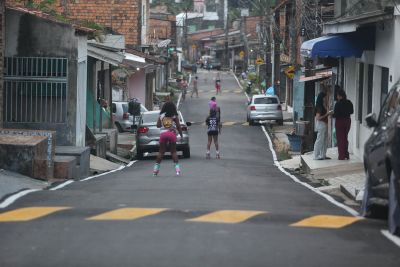 notícia: Águas Lindas celebra conclusão de mais sete vias pavimentadas