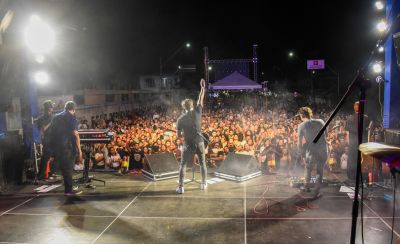 notícia: Último dia do Festival Adora Pará emociona público com shows de Anjo Amigo, Anjos de Resgate e Rosa de Saron
