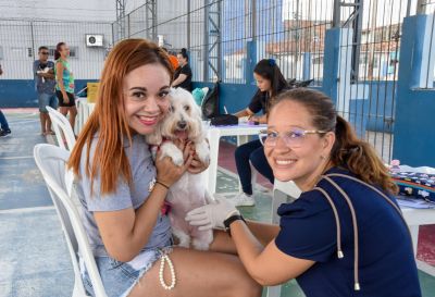 notícia: Final de Semana: Ação de saúde animal leva serviços para população do Coqueiro