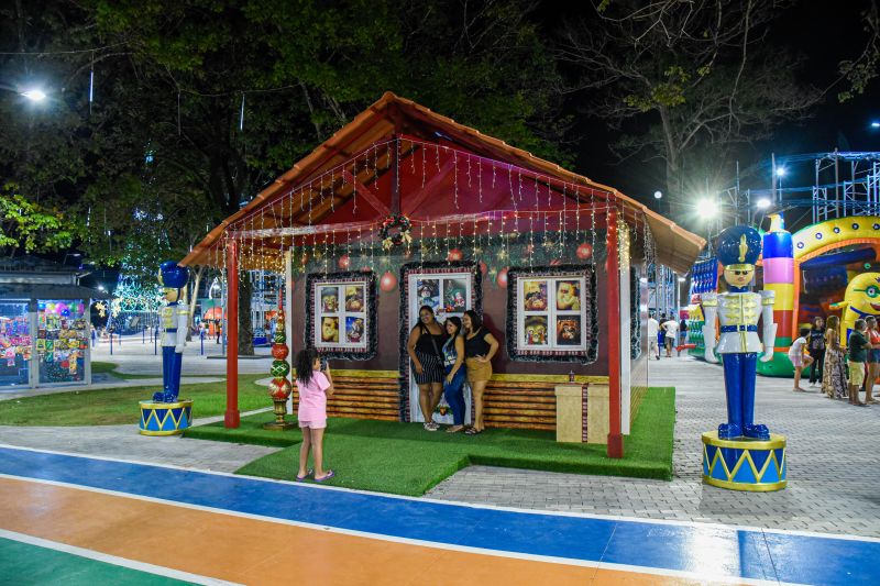 imagens Natalinas do parque do 8 na Cidade Nova Vlll