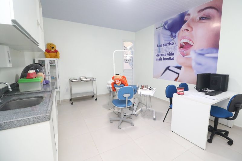 Inauguração da Clínica Saúde da Família Floresta Park na rua dos Ipês