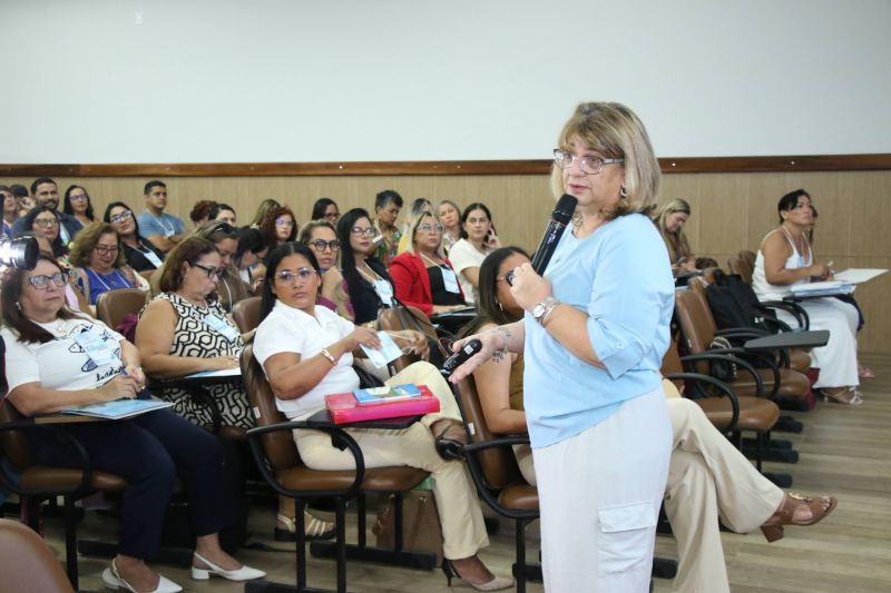 Certificação de Gestores da Educação no auditório da SEMED