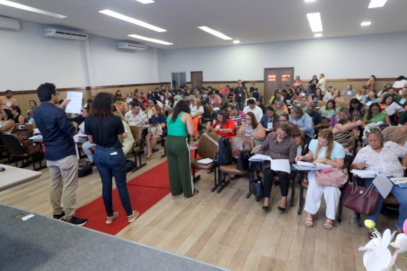 Certificação de Gestores da Educação no auditório da SEMED