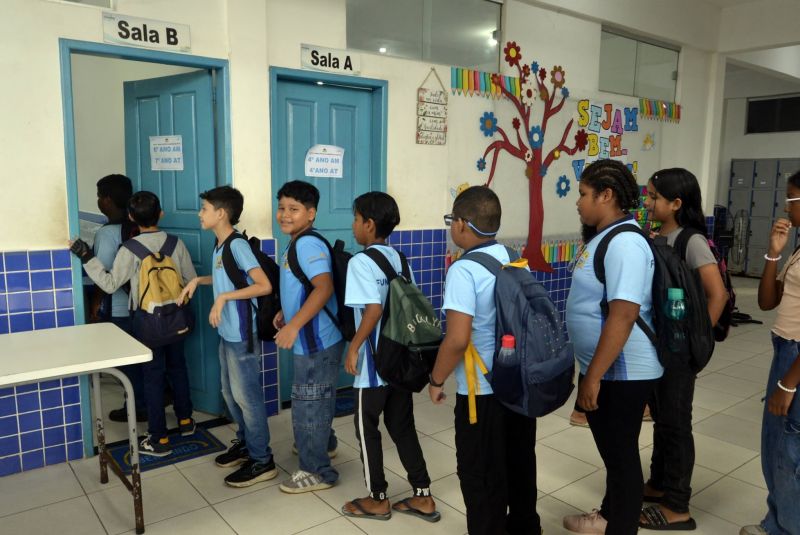 Volta às aulas na EMEF Maria Estelita Barbosa