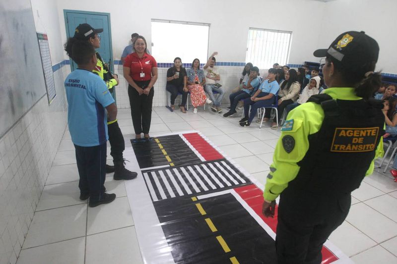 Vai á escola, na escola São Judas Tadeu bairro Águas Lindas