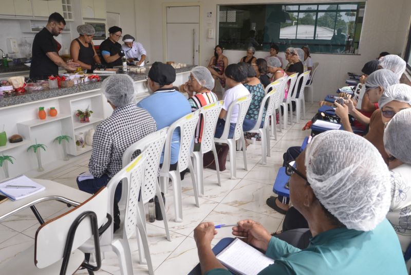 Doces Que Encantam na FAAM