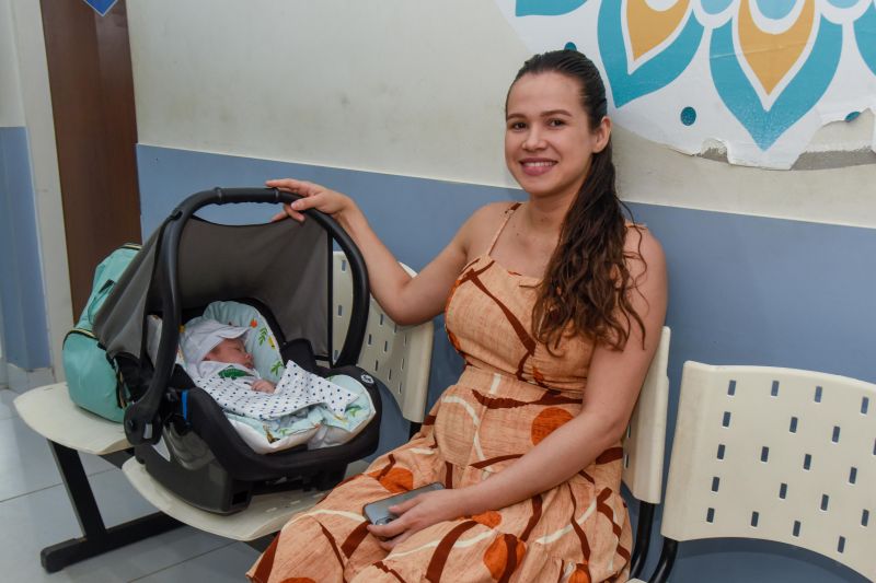 Implanon implantação na Policlínica Carlos Guimarães