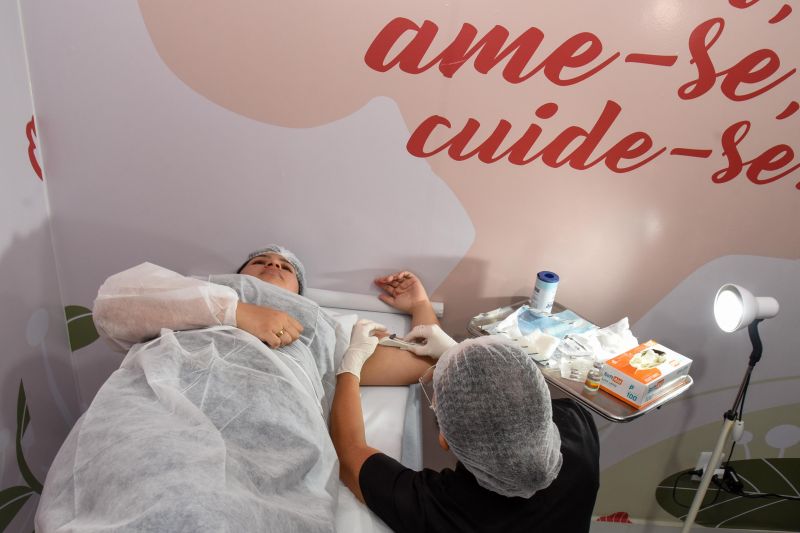 Implanon implantação na Policlínica Carlos Guimarães