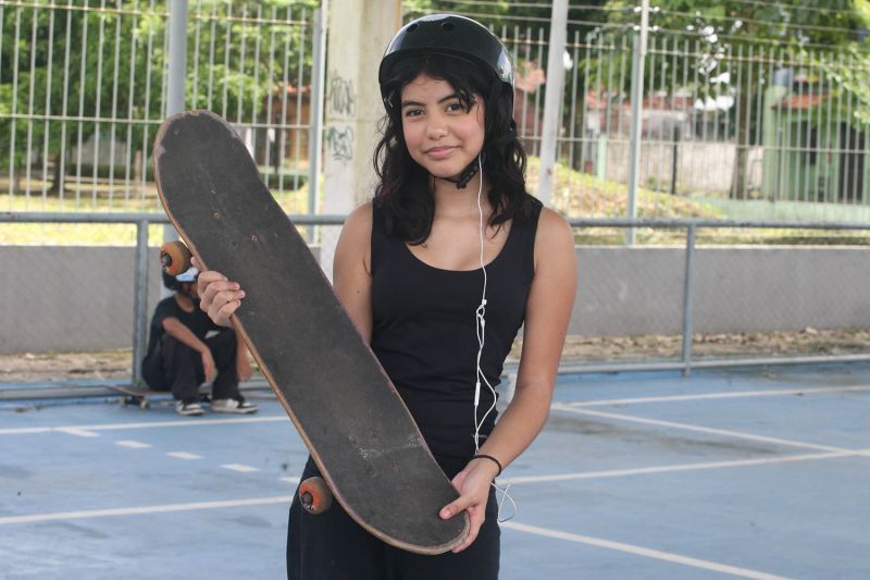 Café com skate no Céu das Artes