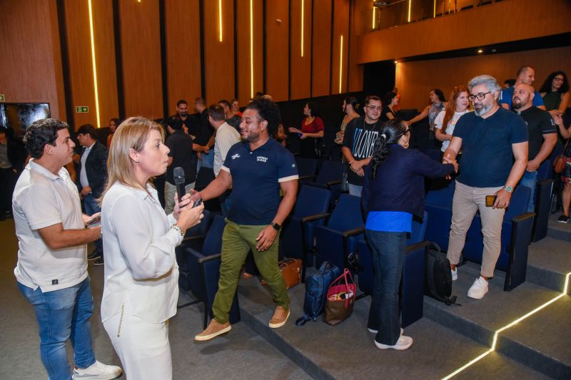 Trade de Turismo de Ananindeua no teatro municipal