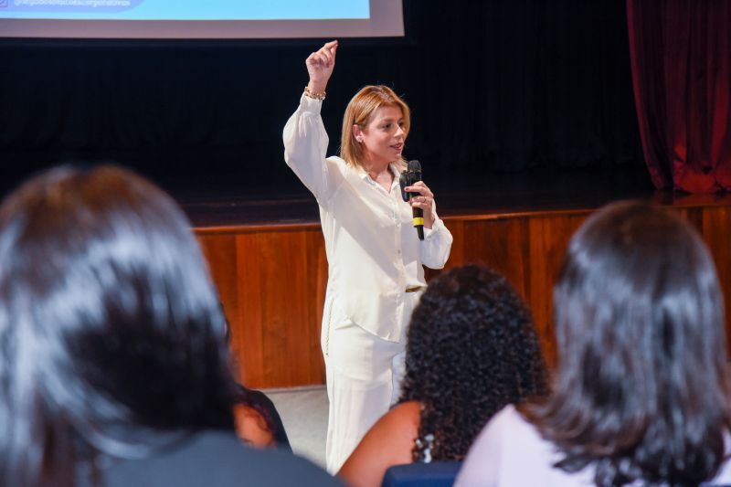 Trade de Turismo de Ananindeua no teatro municipal