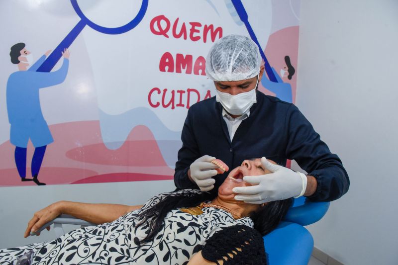 Serviços e entrega de Prótese no CEO