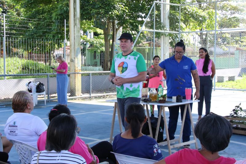 Entrega de mudas e oficina de percepção ambiental no CRAS Estrela