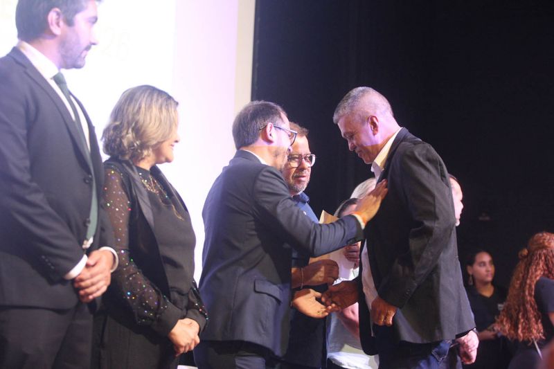 Off EGPA no teatro municipal