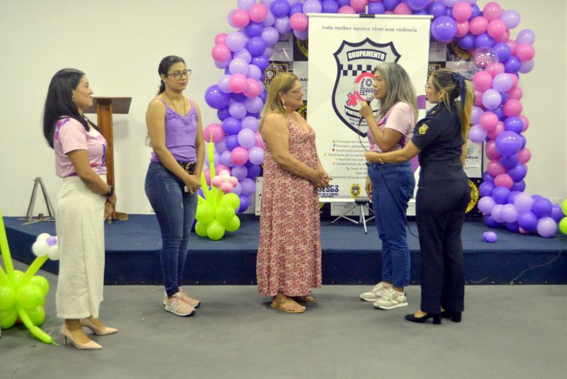 Roda de conversa para Protege Mulher na secretaria municipal de segurança Defesa Social