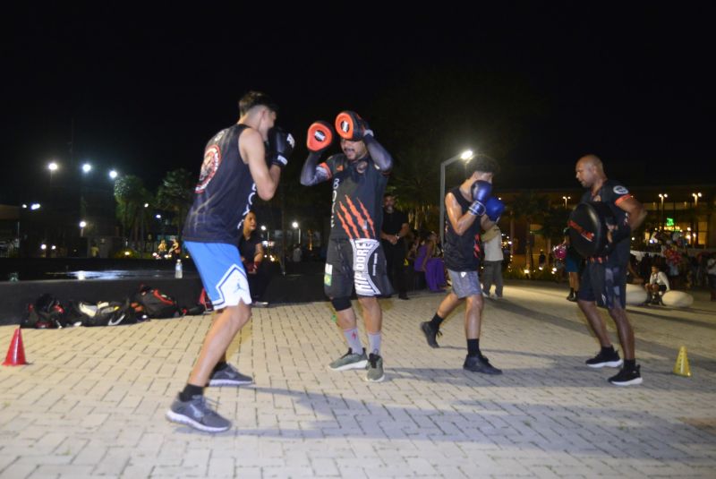 Sábado cultural mulheres no parque artes marciais no Parque Cultural Vila Maguary