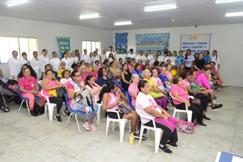 Fluxo com respeito ação mulher no CRAS Complexo da Cidade Nova VI