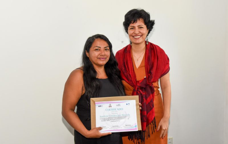 Certificação do minicurso de pintura no CREAS I