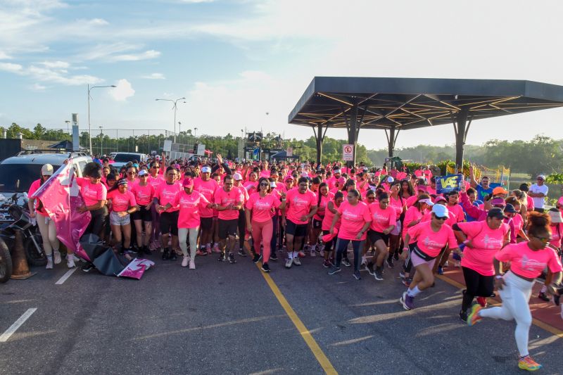 ll Corrida das Mulheres com usuários dos CRAS na Orla de Ananindeua