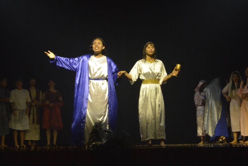Sábado Cultural com cortejo Paixão de Cristo e Espetáculo Paixão de Cristo no Teatro Municipal