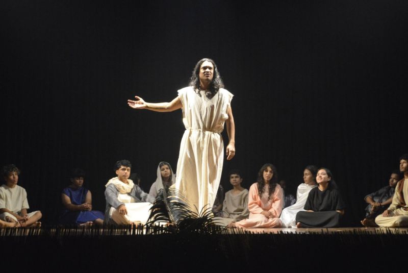 Sábado Cultural com cortejo Paixão de Cristo e Espetáculo Paixão de Cristo no Teatro Municipal