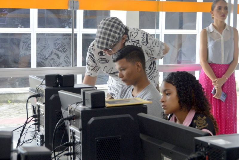 Curso de informática no Ceu das Artes