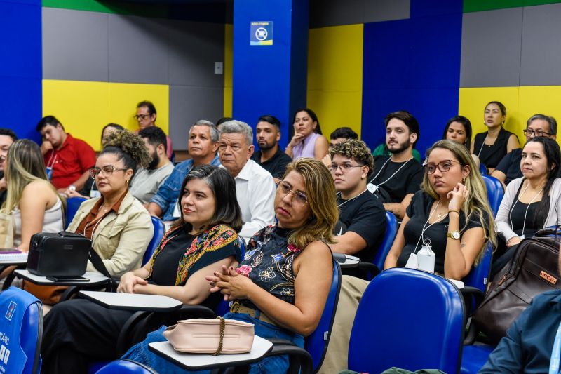 1º Encontro de Alinhamento de Pessoas no Auditório da Estácio