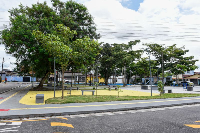 Praça Eliana Aranha no conj Geraldo Palmeira bairro Distrito Industrial