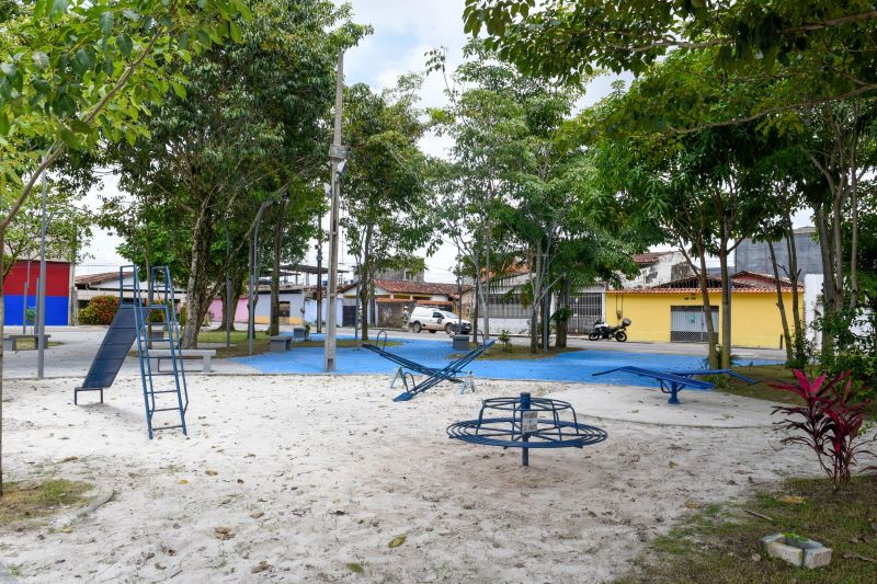 Praça Eliana Aranha no conj Geraldo Palmeira bairro Distrito Industrial