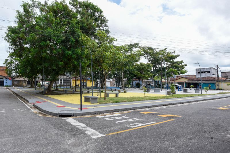 Praça Eliana Aranha no conj Geraldo Palmeira bairro Distrito Industrial