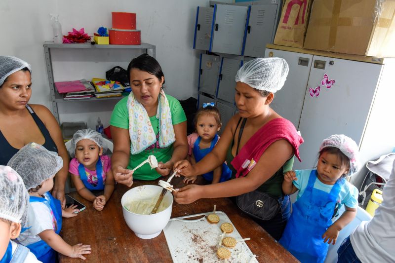 Oficina de chocolate no CRAS Uirapuru no Icuí