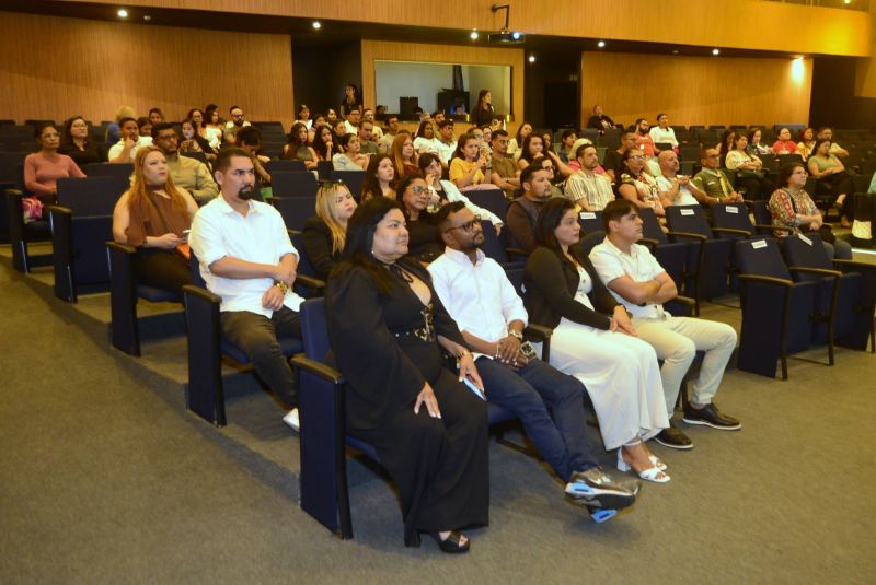 Workshop Planejamento e Gestão de Trilhas Ecológicas no teatro Municipal de Ananindeua