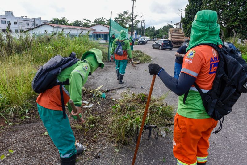 Mutirão da limpeza na comunidade Novo Cristo no Icuí