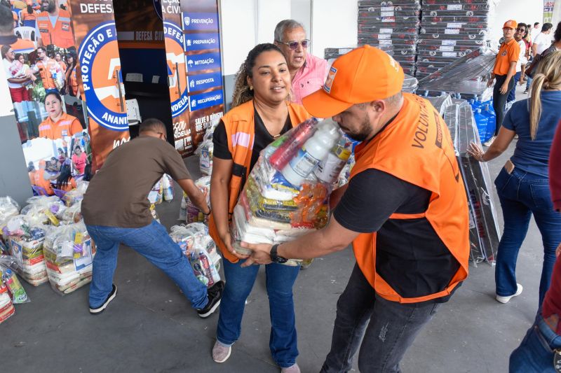 Apoio as famílias atingidas pelas chuvas