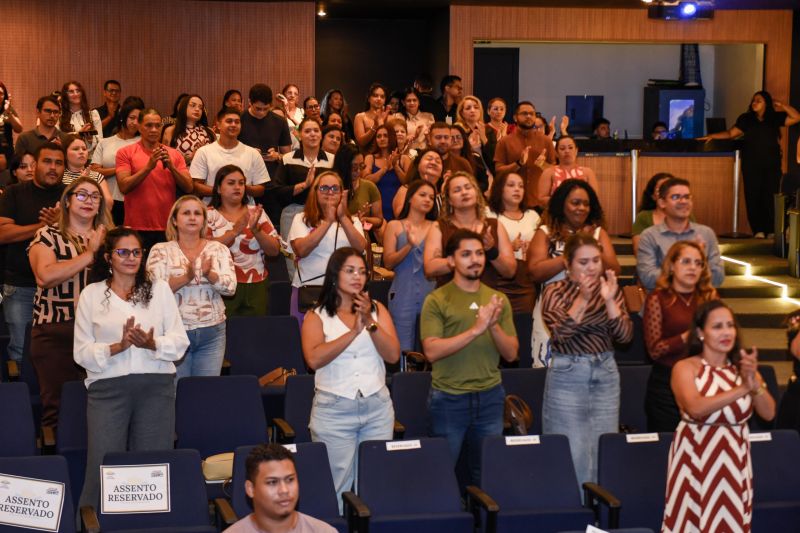 Congresso de Governança Interior no teatro de Ananindeua