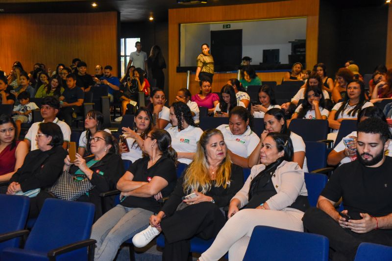 Cine clube APUI no Teatro de Ananindeua