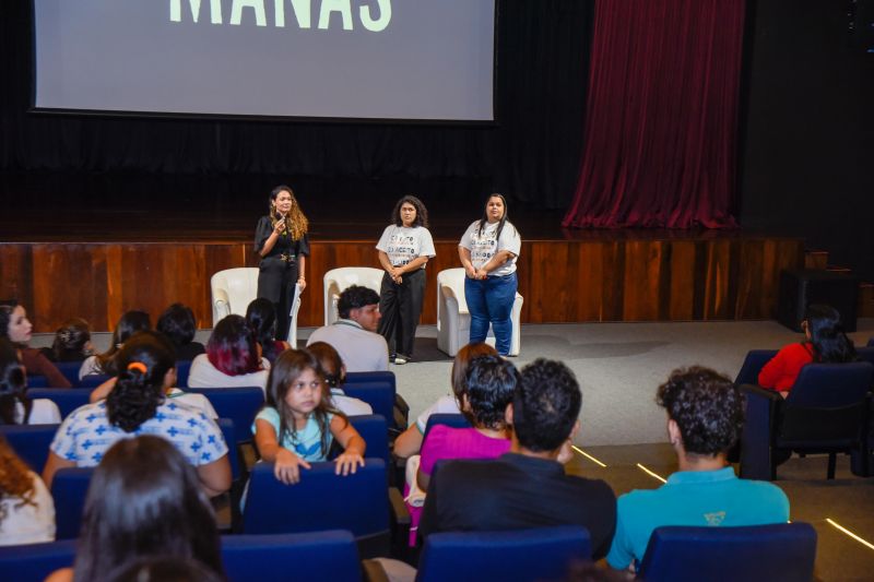 Cine clube APUI no Teatro de Ananindeua