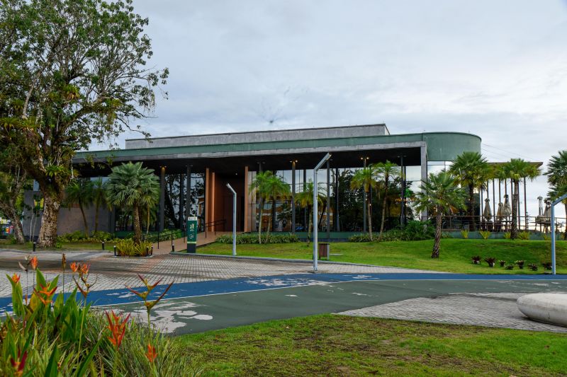 Cine clube APUI no Teatro de Ananindeua