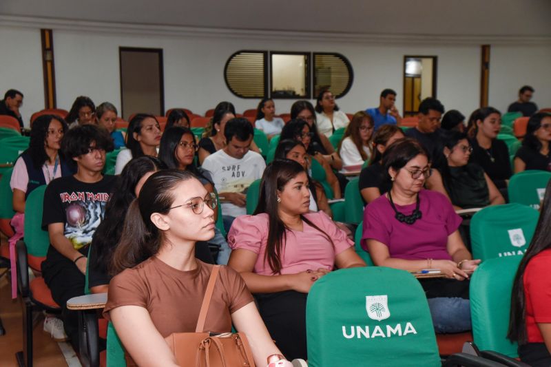 Entrega do premio amigo TEA ao CERTEA na Unama BR
