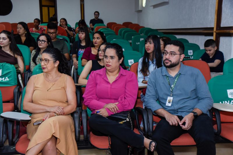 Entrega do premio amigo TEA ao CERTEA na Unama BR