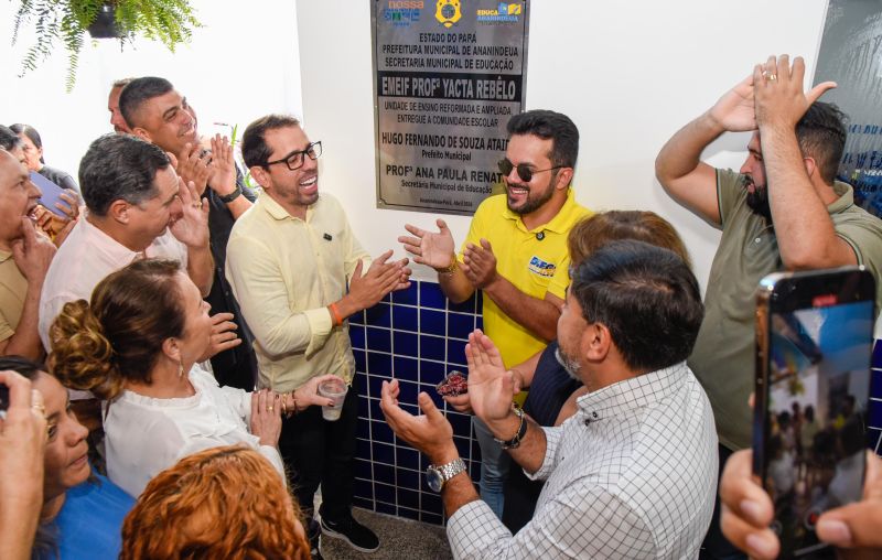 Entrega da revitalização e ampliação da EMEF Prof Yacta Rebêlo no Park Anne em Águas Lindas
