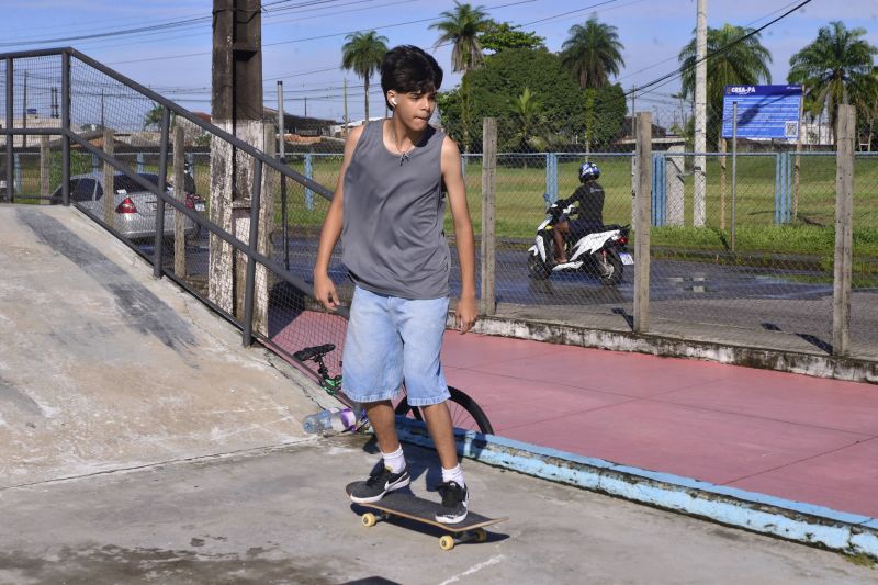 Oficina de Skate no espaço radical