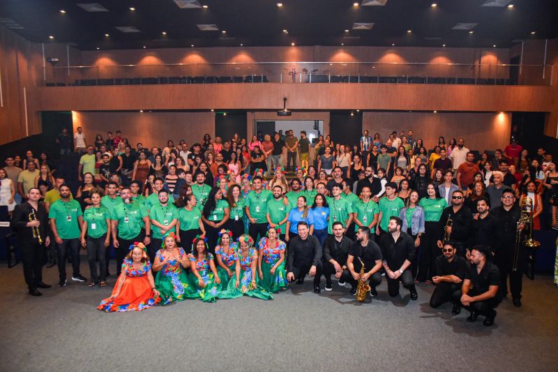 Especial de aniversário do parque com açaí Big Band no teatro Municipal de Ananindeua
