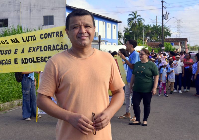 Caminhada de combate ao abuso e À Exploração Sexual de Crianças e Adolescentes na EMEF Maria Estelita
