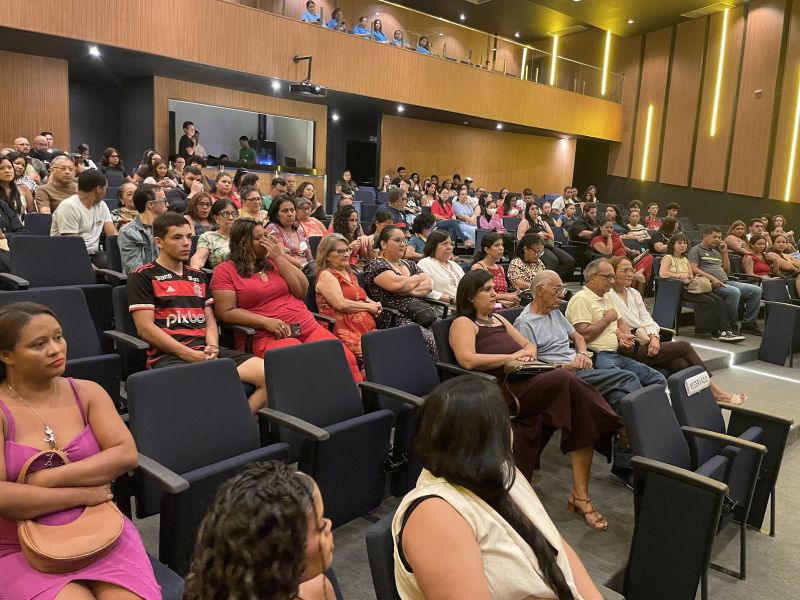 Cine clube APUI no teatro municipal de Ananindeua