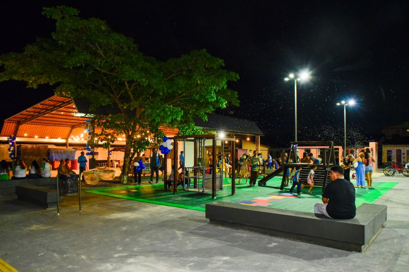 Inauguração da praça do conjunto Uirapuru no Icuí