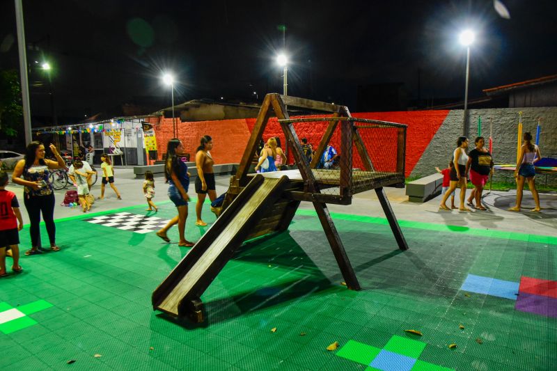Inauguração da praça do conjunto Uirapuru no Icuí