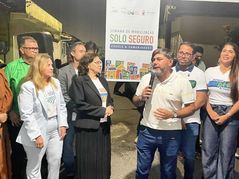 Entrega de Títulos de Propriedade da comunidade Pindorama no bairro Coqueiro