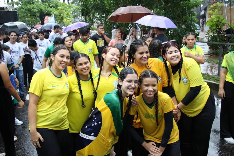 Marcha para Jesus da praça da Bíblia até Arterial 18
